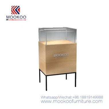 DW Style Floor Standing Smykker Display Unit