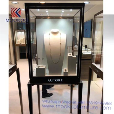 Tall smykker Armoire